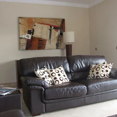 San Antonio - Ground Floor Spacious Garden With Pool Views Near Pueblo